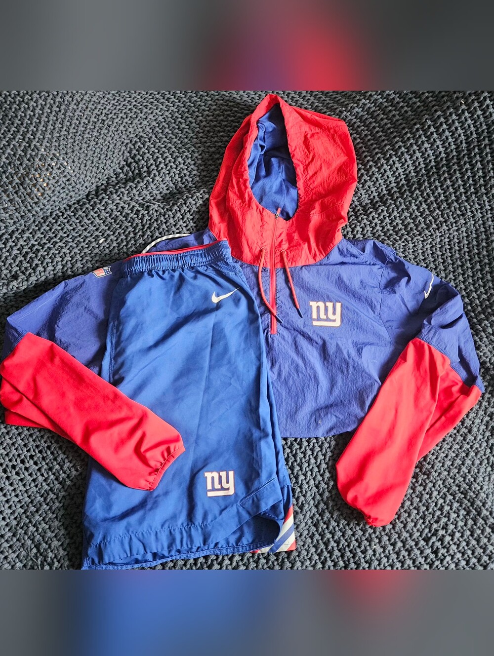 ONFEILD NIKE Dri Fit NFL NY Giants Windbreaker And Short Set